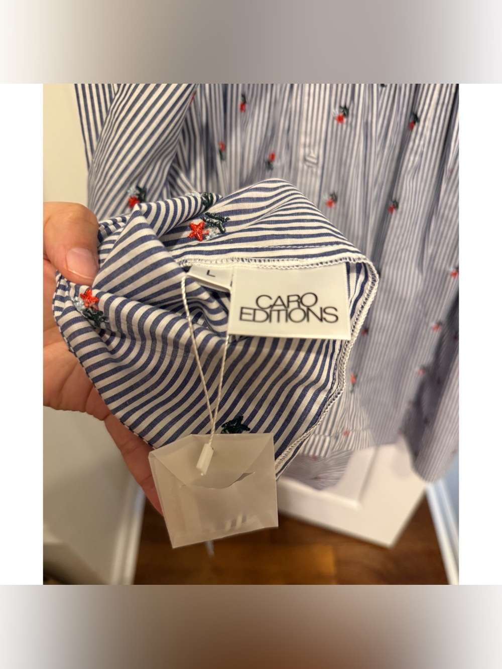 Caro Editions Sonya Dress - Blue White Stripe w. Flower - Picture 4 of 11